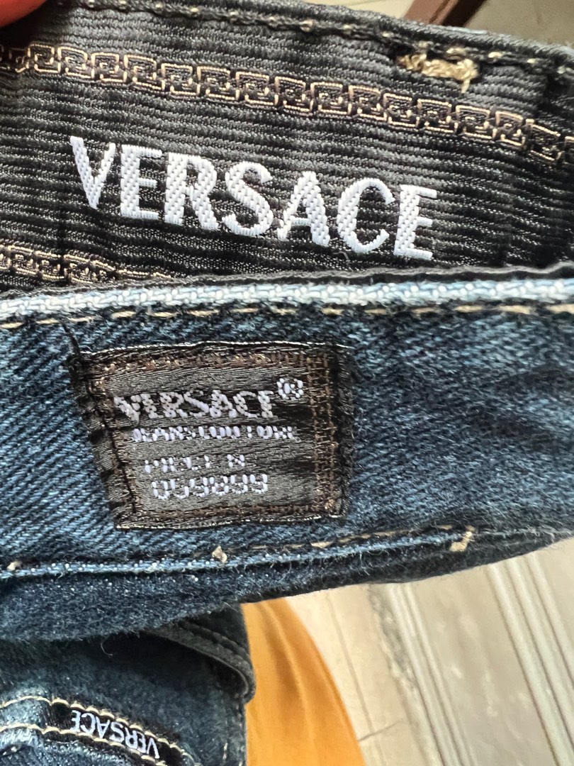 versace jeans couture label tag authentic, Serba Serbi di Carousell