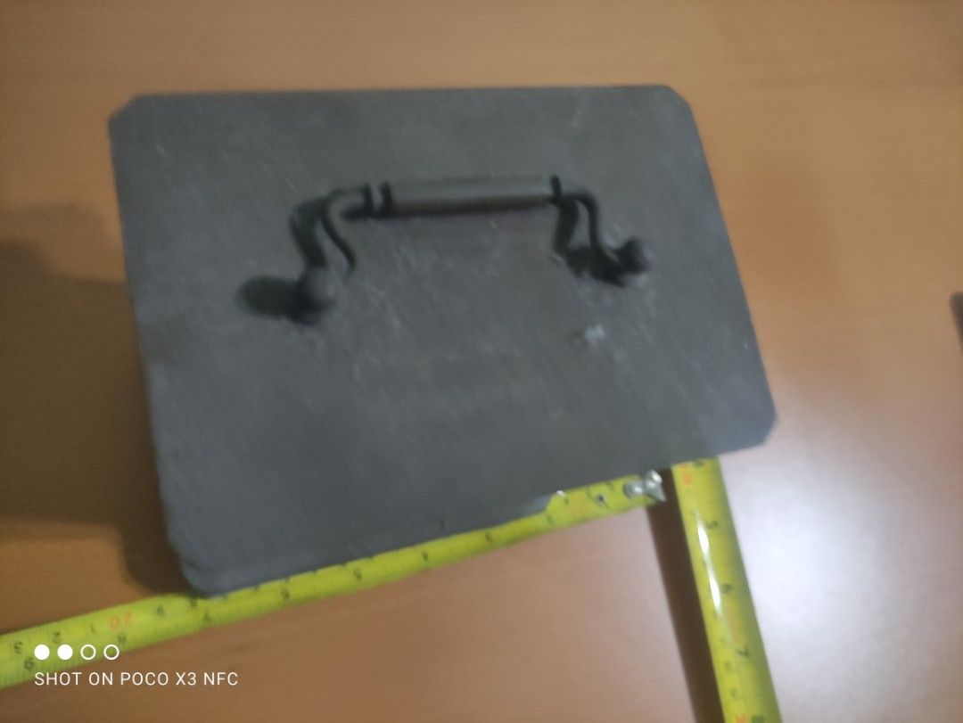 Vintage clock not working, Furniture & Home Living, Home Decor