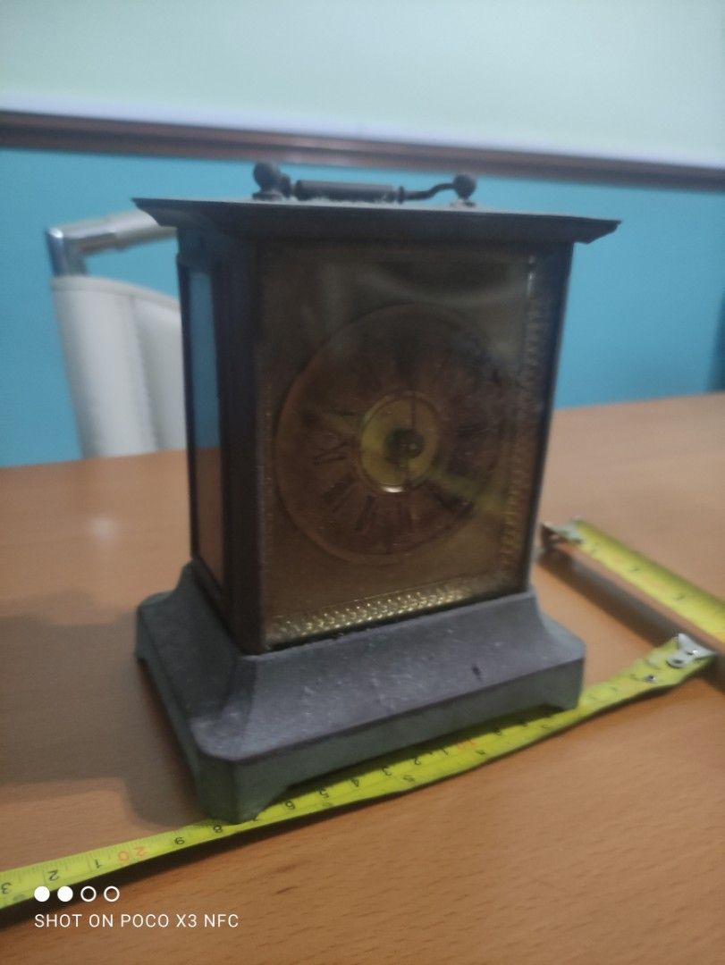 Vintage clock not working, Furniture & Home Living, Home Decor