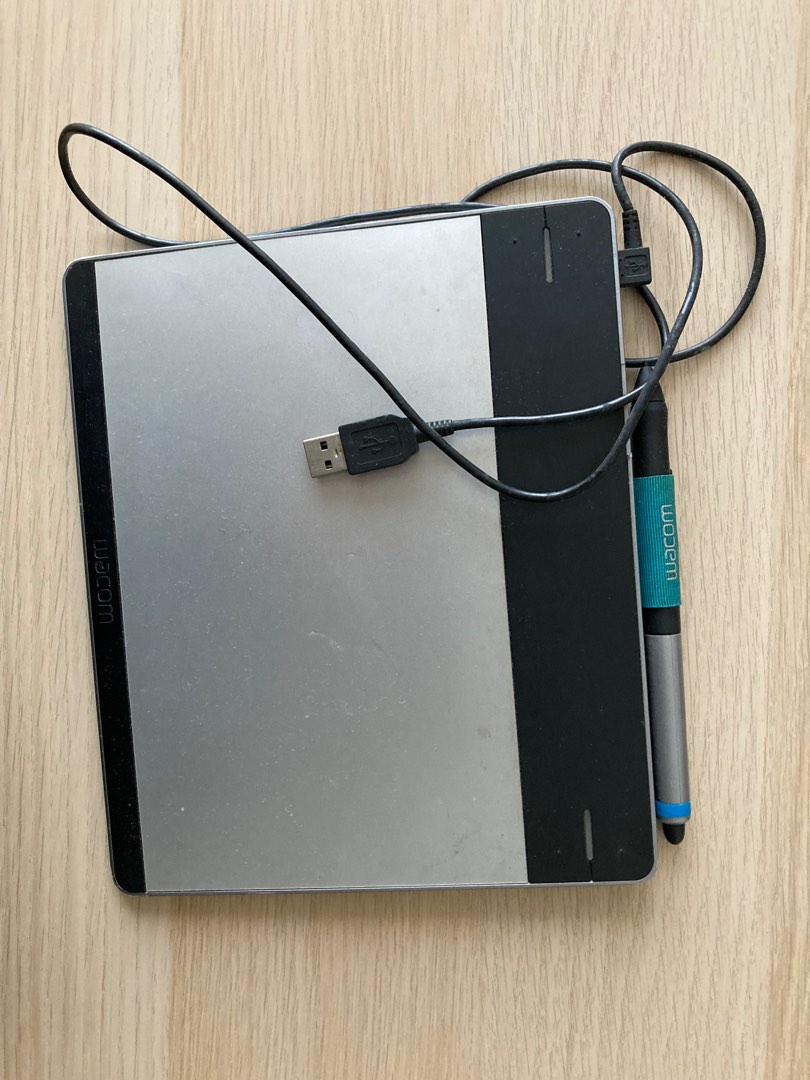 intuos Pen and touch Small CTH480, Computers & Tech, Parts & Accessories, Other