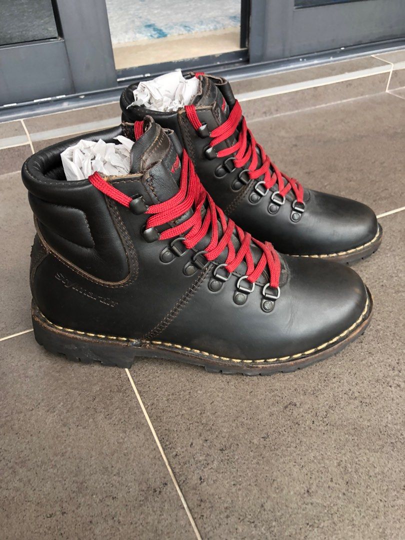 Red high top discount boots