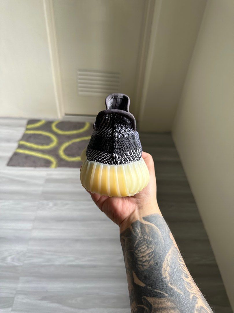 yeezy asriel carbon