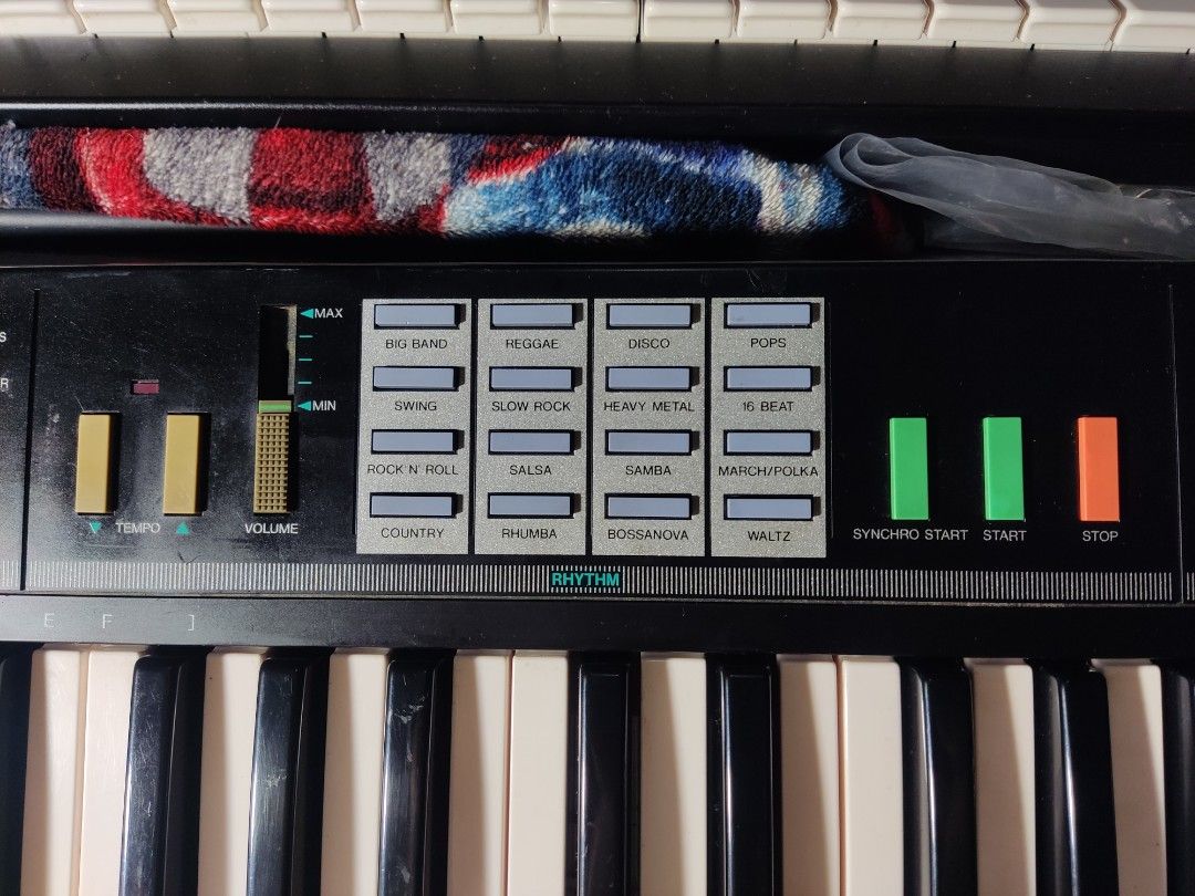 1987 Yamaha PSR12 Keyboard Piano Synthesizer, Hobbies & Toys, Music
