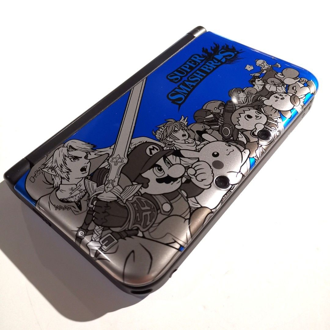 3ds XL Super Smash Bros Blue + OG charger NICE Cond!, Video Gaming