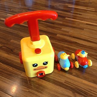 二手 玩具 空氣動力氣球車 空氣動力車 空氣動力飛天車 飛天車 氣球車 玩具車 氣球動力車