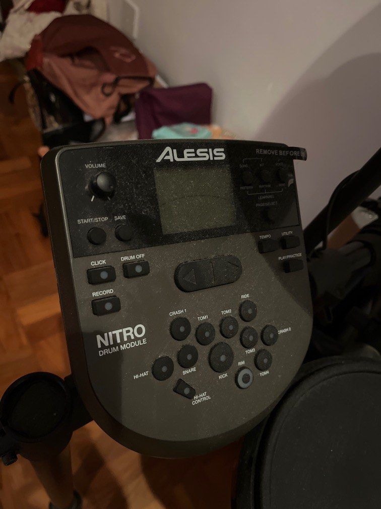Alesis Nitro Kit Electronic Drum Set, Hobbies & Toys, Music & Media