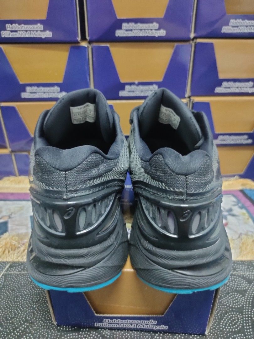 asics gel nimbus 20 Men s Fashion Footwear Boots on Carousell