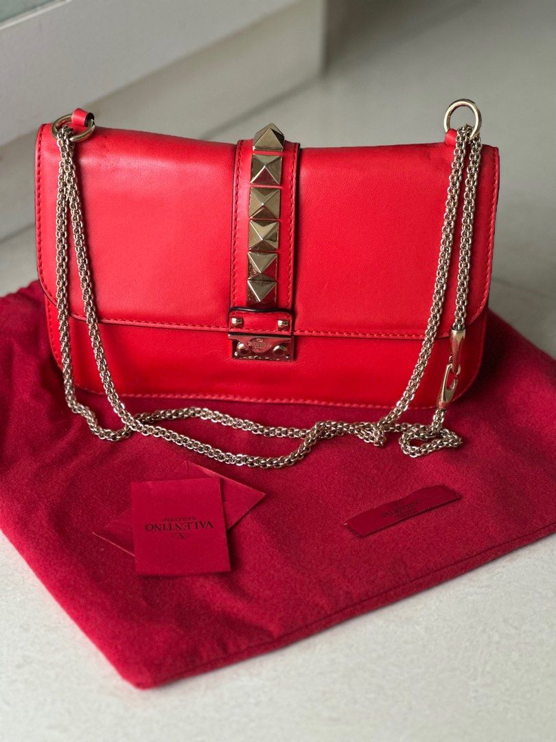 Valentino lock hotsell bag medium