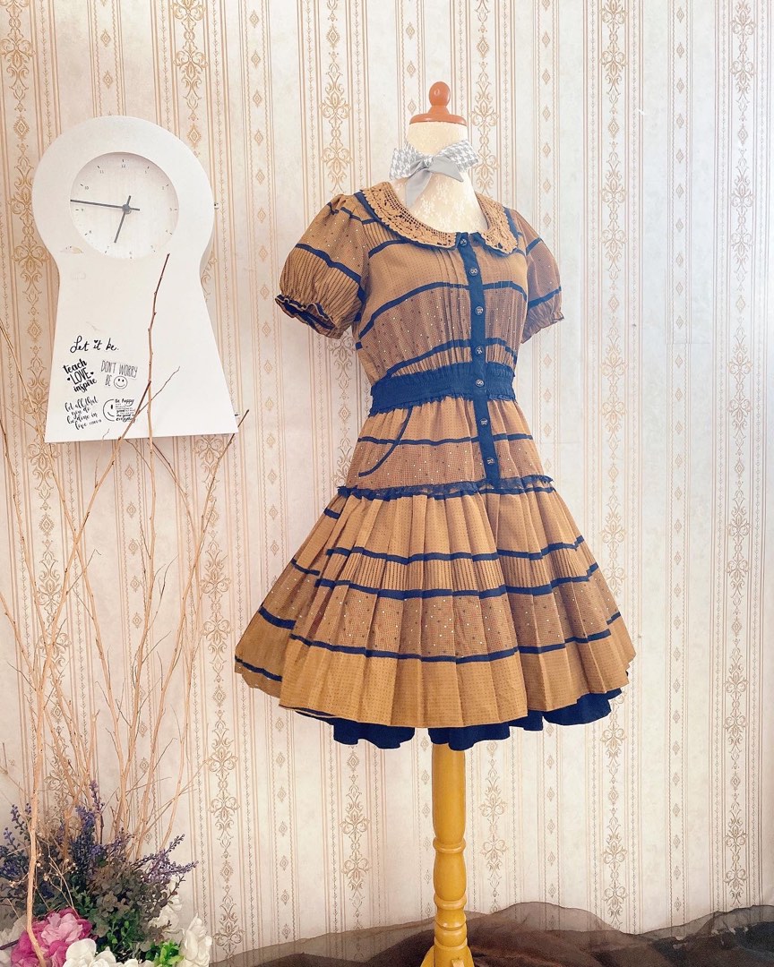 AXES FEMME GOLDEN BROWN MINI GOWN, Women's Fashion, Dresses & Sets