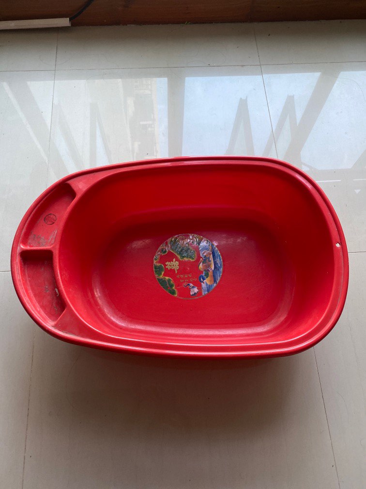 Baby bath tub, Babies & Kids, Bathing & Changing, Bathtub & Bath