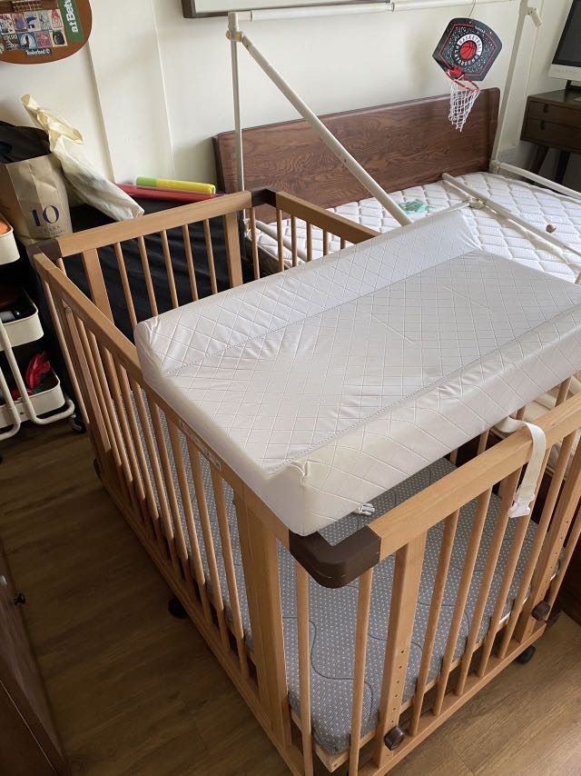 Baby cots (1.2m x 0.7m), Babies & Kids, Baby Nursery & Kids Furniture