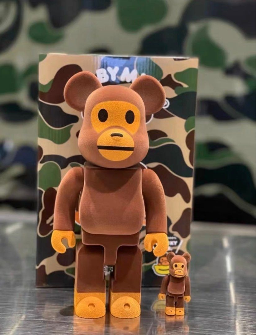 BE@RBRICK A Bathing Ape BAPE Baby Milo 絨毛400% 100% Bearbrick 植