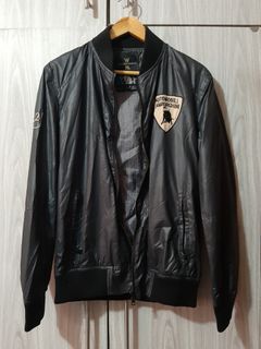 (Category: ) located in . Submitted by cheapfinds02 (Listing ID 1210139122, Image 1). Description: .
