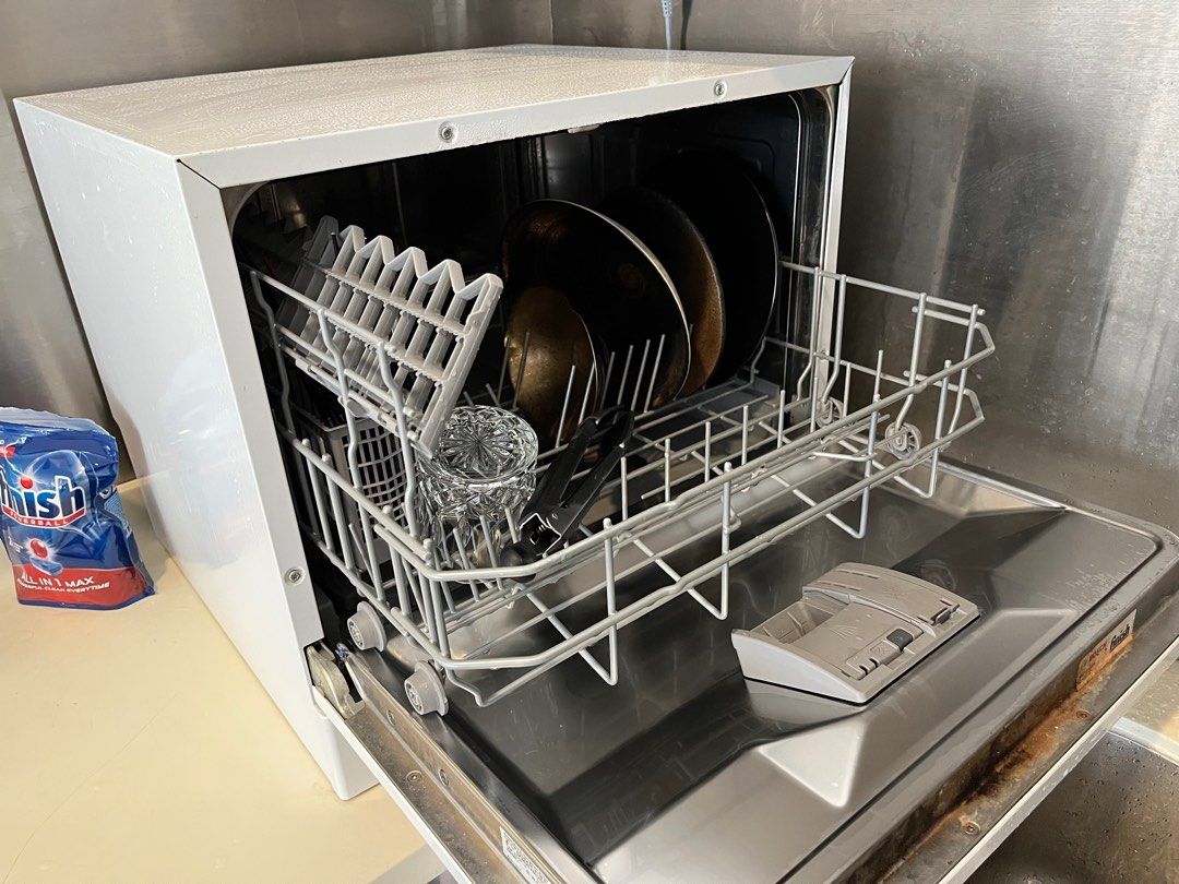 BOSCH, Dishwasher machine, TV & Home Appliances, Kitchen Appliances, Dishwasher on Carousell