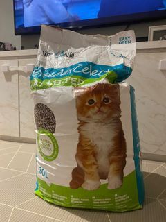 Breeder Celect Cat litter - 30L (brand new)