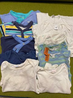 Prelove: assorted Baby romper and sleepsuit size 12-18m