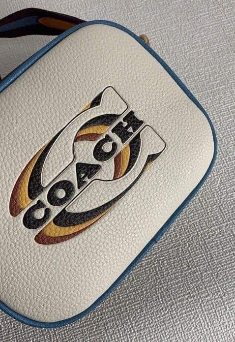 coach mini jamie cambag (Category: Luxury Bags & Wallets) located in Pateros City. Submitted by moira1985 (Listing ID 1210071398, Image 1). Description: CCH Mini Jamie Cambag 7 1/2" (L) x 5 1/4" (H) x 2 1/4" (W).
