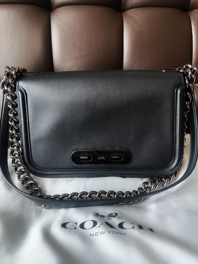 Coach swagger 2025 shoulder bag black