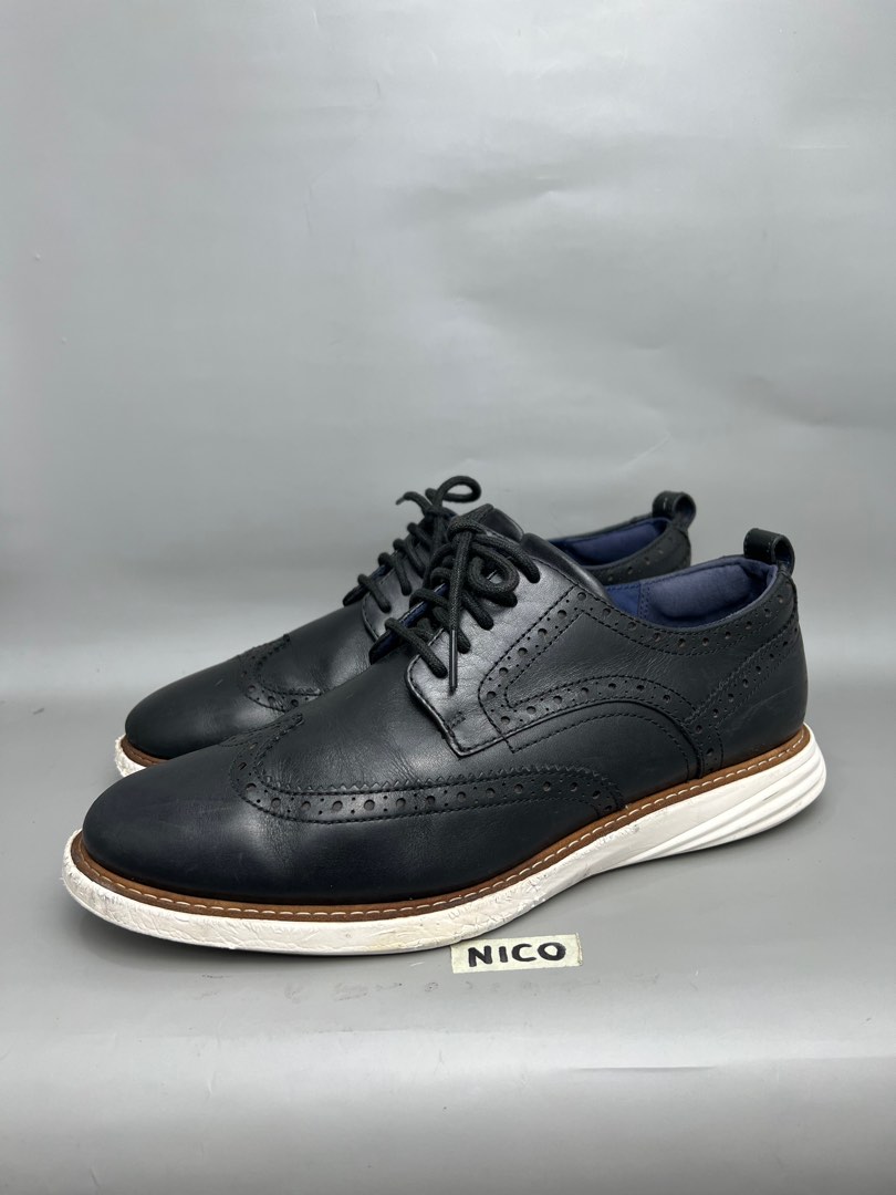 Cole haan grand evolution black top