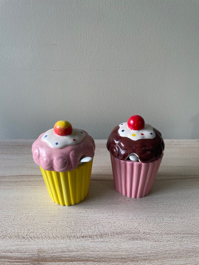 Cupcake Canister, Furniture & Home Living, Kitchenware & Tableware