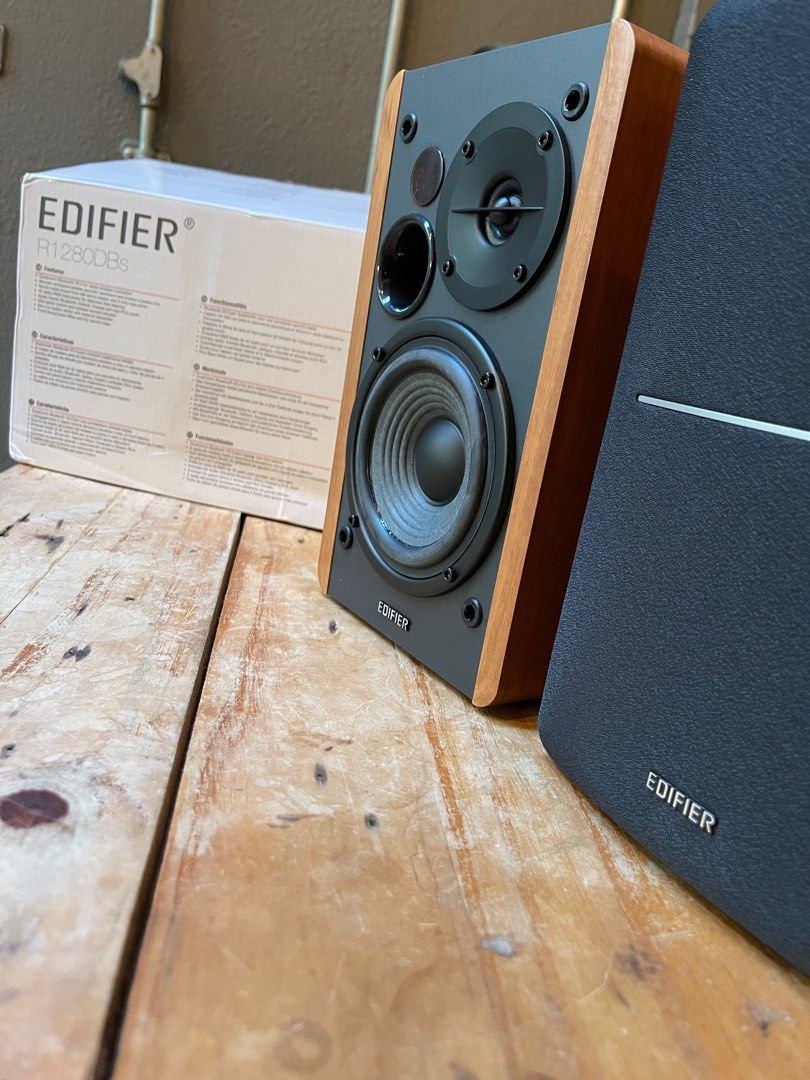 Edifier R1280DBs review