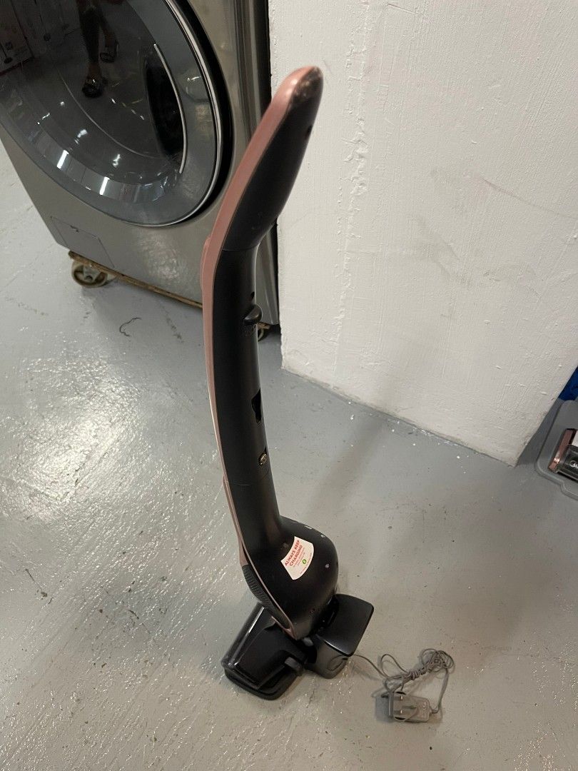 ELECTROLUX ZB3414AK HANDSTICK VACUUM CLEANER (18V) 2IN1 ERGORAPIDO