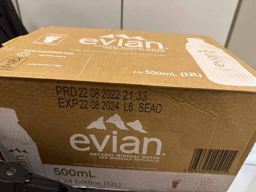 Evian 500ml x 24 bottles for sale expiry in 2024, Food & Drinks
