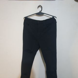F21 ripped jeans
