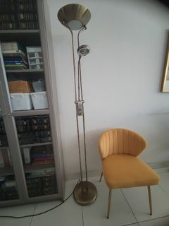 FLOOR LAMP