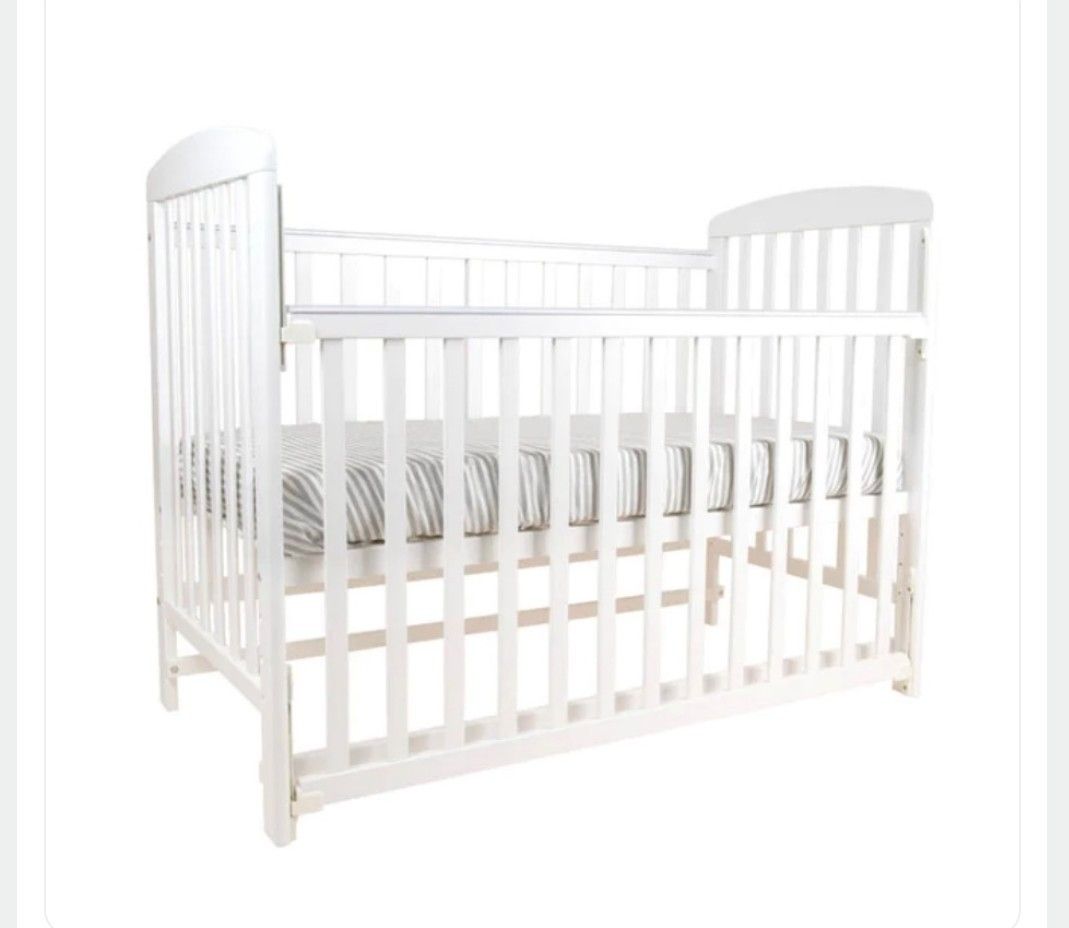 FREE baby cot to bless, Babies & Kids, Baby Nursery & Kids Furniture