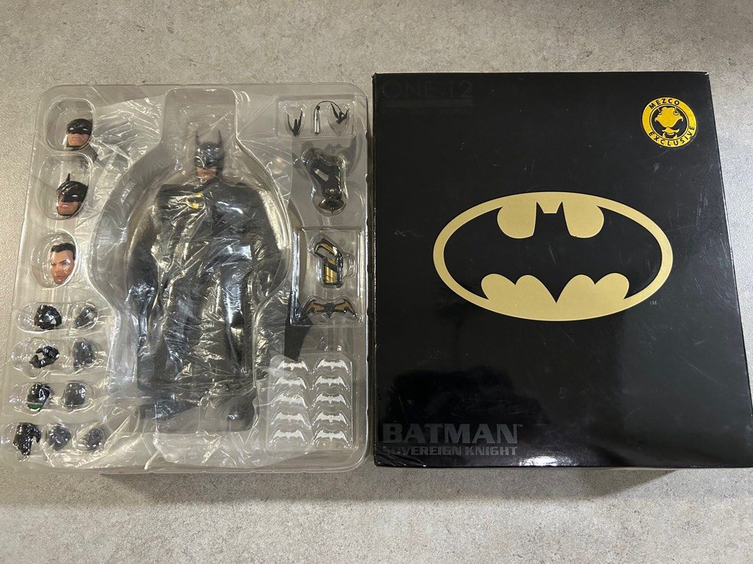 Free Delivery) Mezco One:12 Batman Sovereign Knight Onyx MDX Exclusive  version (BIB), Hobbies & Toys, Toys & Games on Carousell