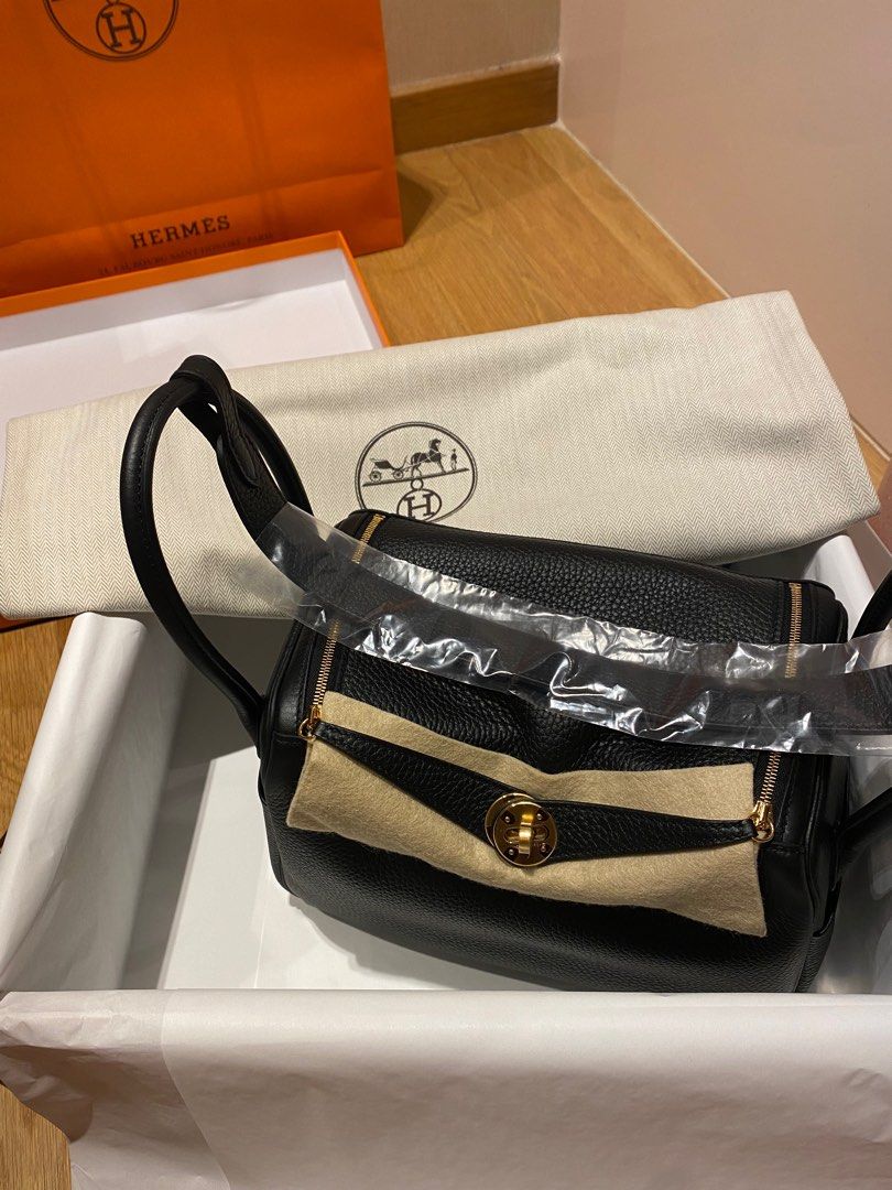 Hermes Lindy 26 TC Black Gold Hardware, 名牌, 手袋及銀包- Carousell