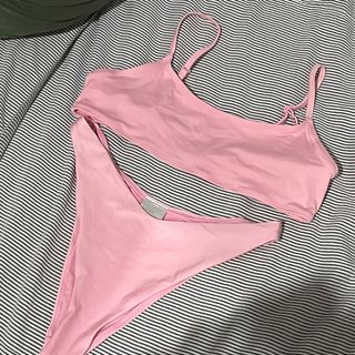 (Category: ) located in . Submitted by Paloma (Listing ID 1210082797, Image 1). Description: .
