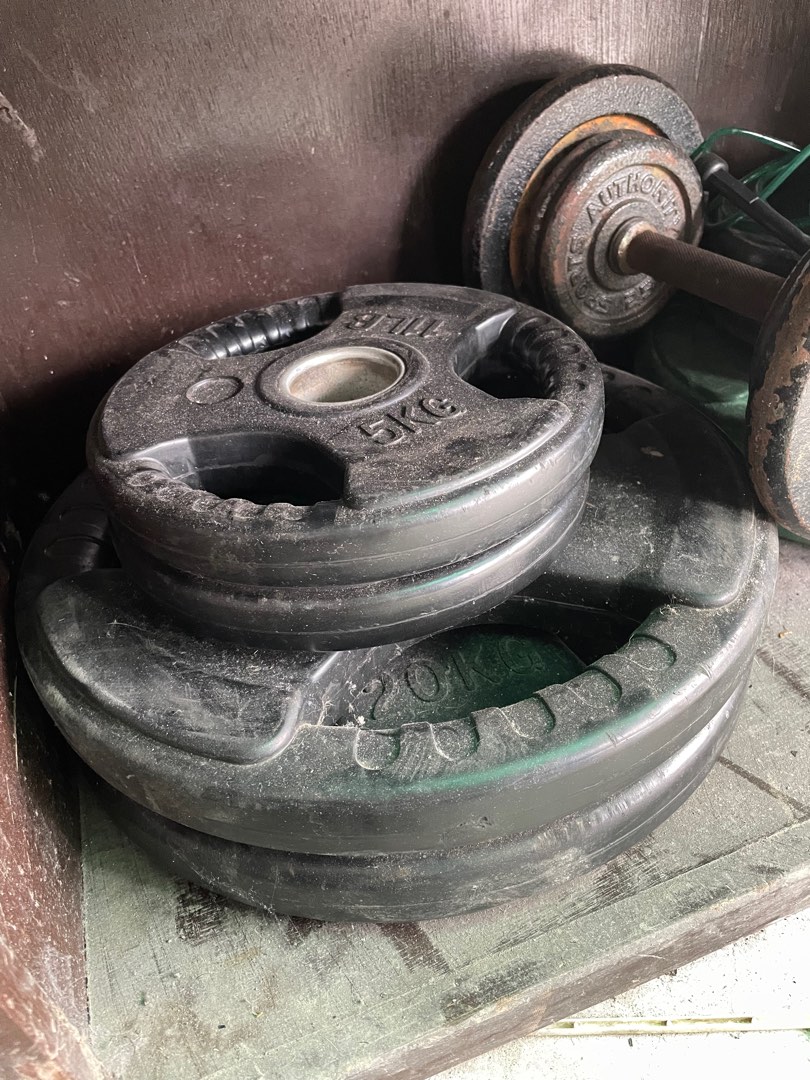 Home Gym Essentials 6ft Olympic bar, Olympic plates and Generic