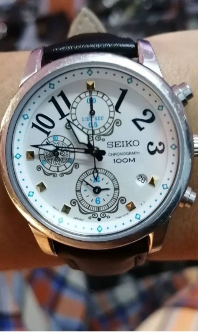 Jam seiko hotsell chronograph 100m