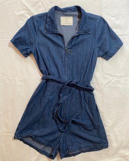 (Category: ) located in . Submitted by notmariane (Listing ID 1210101299, Image 1). Description: .