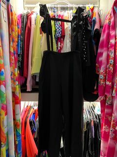 Jumpsuits hitam