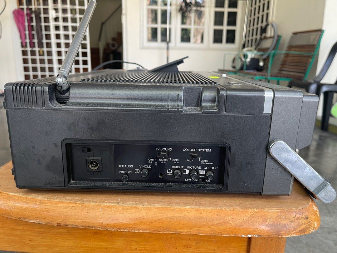 JVC CX 500 ME VINTAGE PORTABLE COLOUR TV, RADIO & CASSETTE PLAYER