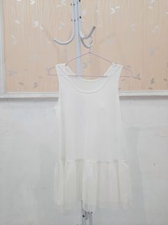Kaos kutungan tutu