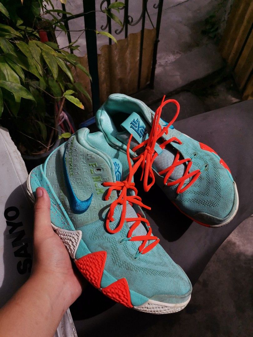 Kyrie 4 shop girl power