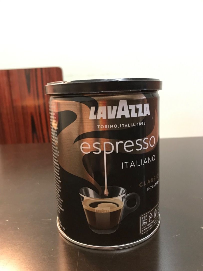 Lavazza Espresso Classico 250g tin ground coffee, 嘢食 & 嘢飲, 飲料 Carousell