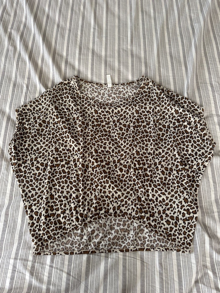 Leopard Top, Women's Fashion, Tops, Shirts on Carousell