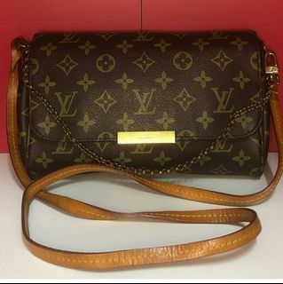 LV Favorite MM Damier Ebene HQ ONLY, Women's Fashion, Bags & Wallets,  Purses & Pouches on Carousell