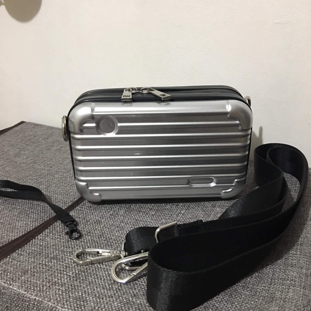 Sling store luggage bag