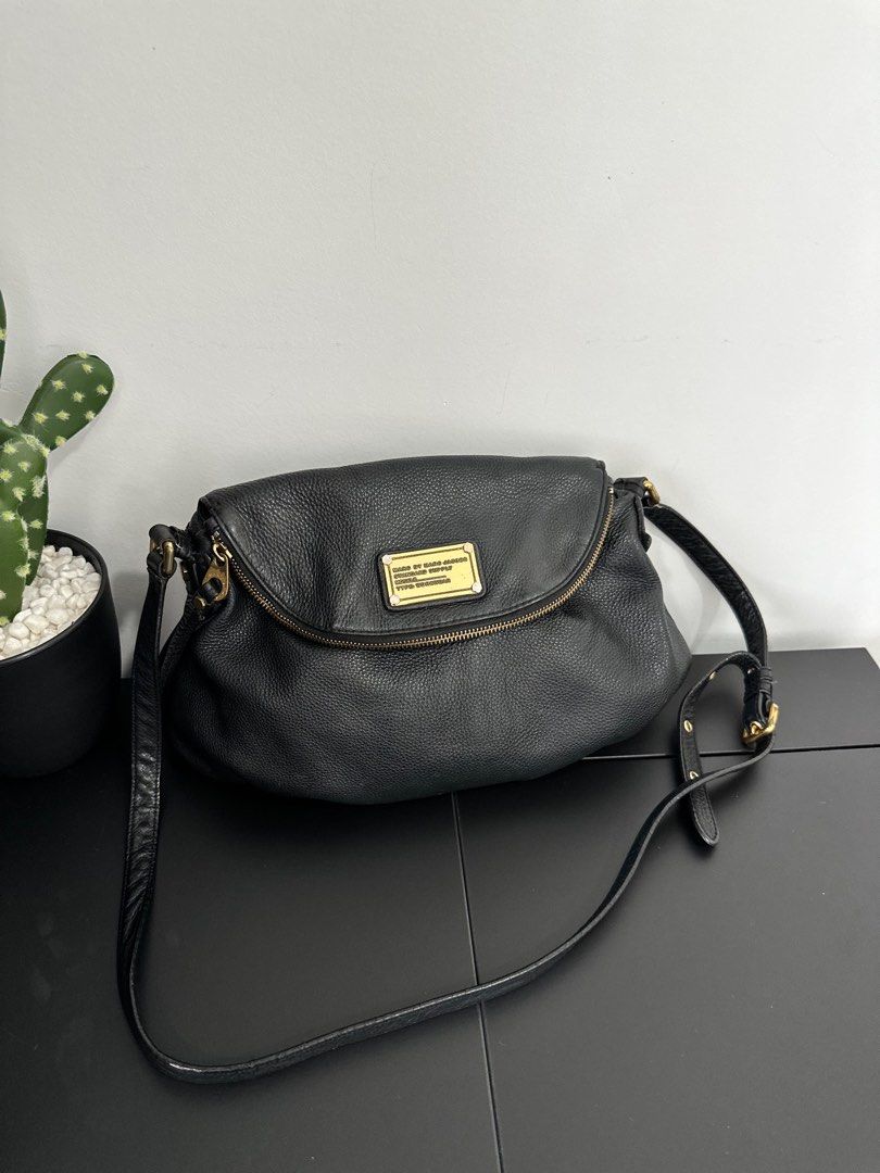 Classic q natasha crossbody bag sales