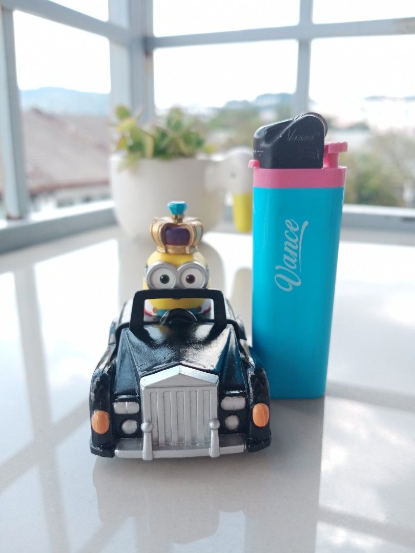 Minions Despicable Me _pull back car series _King Car, Hobbies & Toys