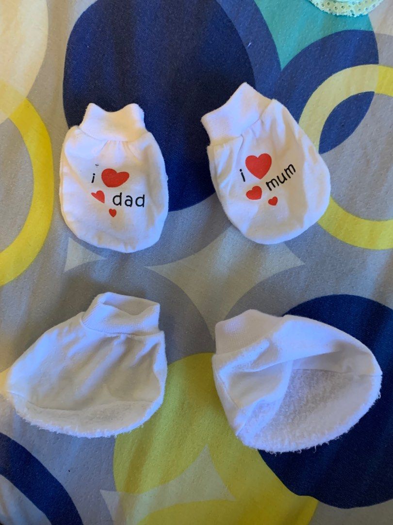 Mitten, Babies & Kids, Babies & Kids Fashion on Carousell