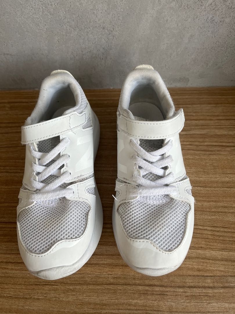 New balance white school shoes store