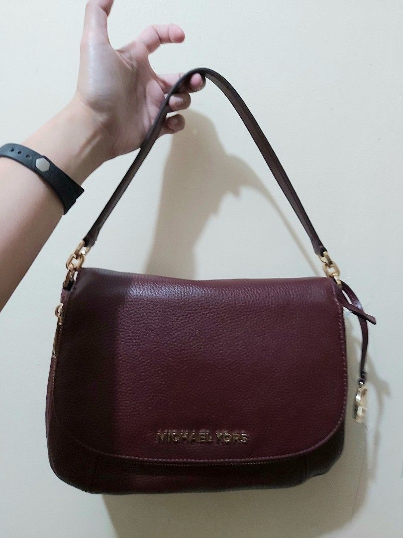 New Michael Kors Burgundy Bag, Women's Fashion, Bags & Wallets, Shoulder  Bags on Carousell