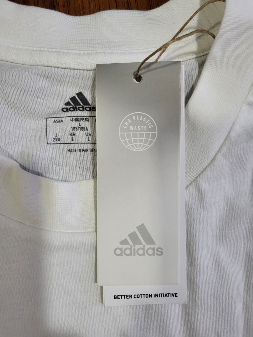 Oneerlijk Laan Bepalen New with Tag Adidas White T-Shirt (Original) L Size, Men's Fashion, Tops &  Sets, Tshirts & Polo Shirts on Carousell